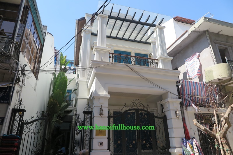 Hanoi Villa- A French style villa in the best condition for foreigners to live, partly furnished and high quality